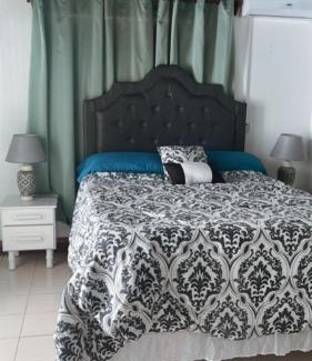 IronShore Estates House | Peaceful Private Home With Exclusive Swimming Pool