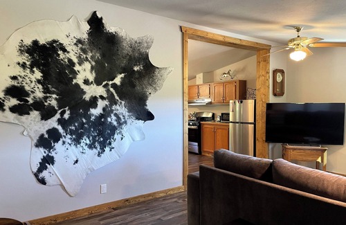 Gunnison House | Peaceful, Private Ranch House with Expansive Views
