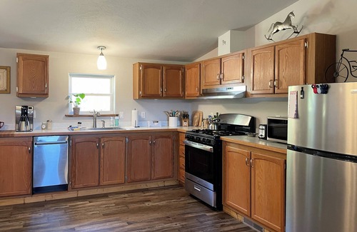 Gunnison House | Peaceful, Private Ranch House with Expansive Views