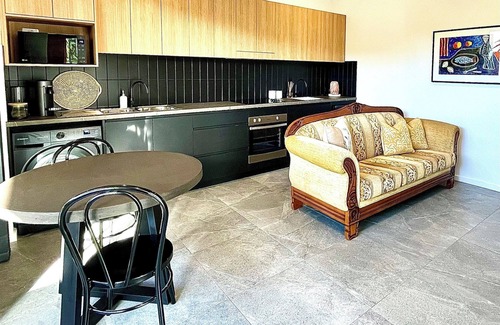 Korora Apartment | Peaceful retreat 6 km north of Coffs Harbour!