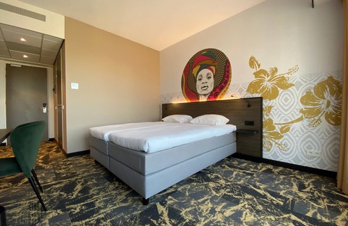 Emmen Hotel | Peaceful Retreat Near Forest Thrills & Emmen's Attractions | Nature Reserves