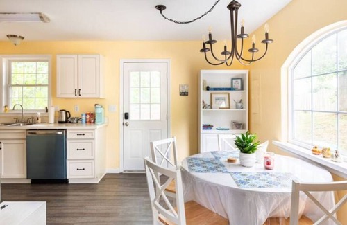 Fredericksburg House | Peaceful Retreat Close To Historical Sites