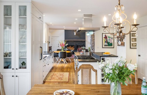Boulder House | Peaceful Retreat with Outdoor Oasis — 10-min to Downtown