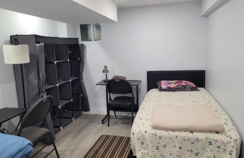 West Hill House | Peaceful Rooms in Toronto Homestay