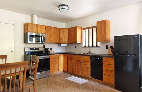 Arden-Arcade Apartment | Peaceful Studio with Easy Access to Downtown and Foothills