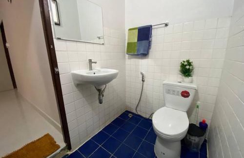 Mueang Samut Prakan District House | Peaceful Townhouse near BKK