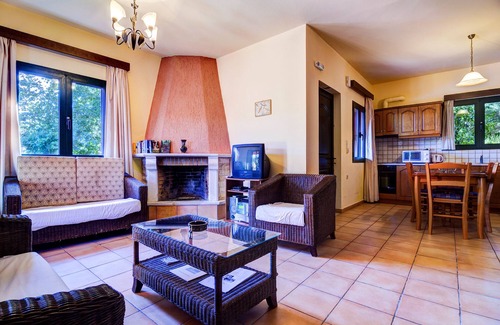 Pendamodi Villa | Peaceful two storey villa with traditional aesthetics