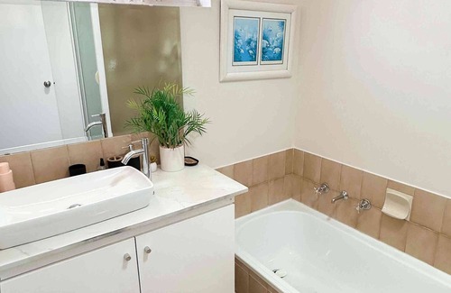Rockingham Apartment | Peaceful unit with all the convenience.