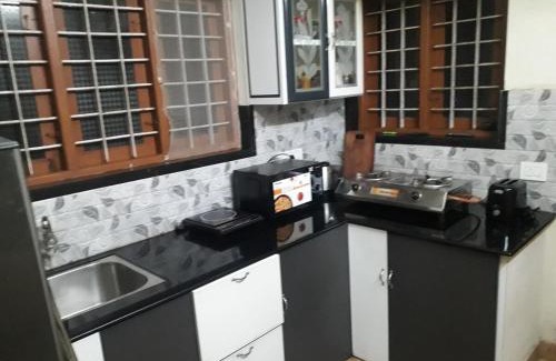 North Paravur House | Peaceful Vacation Home Near the City