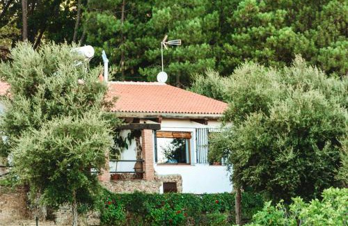 Monesterio Villa | Peaceful villa in Monesterio with private pool