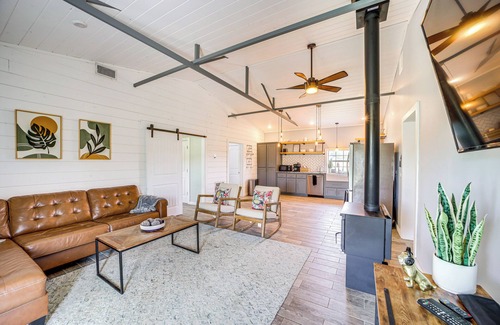Vinita House | Peaceful Vinita Home w/Fire Pit: 11 Mi to Lake!