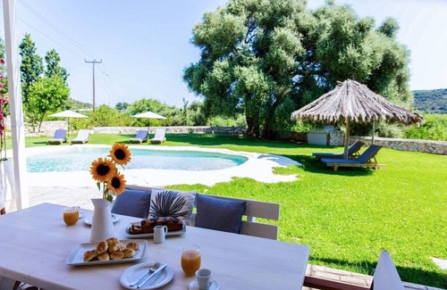 Agia Villa | Peacefully Villa beside beside the green Valley of Platanias