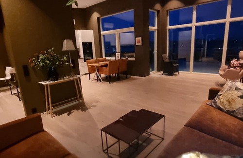 Godvik Condo | Peacful modern apartment with beautiful wiew over the sea