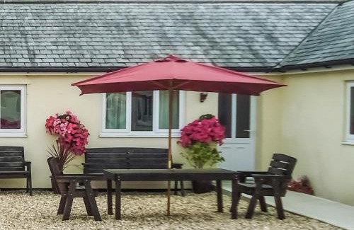 Winterbourne Abbas House | Peach Tree Cottage