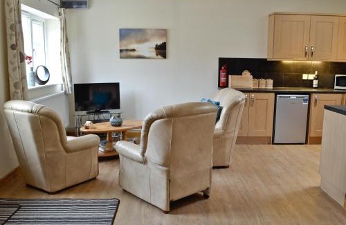 Winterbourne Abbas House | Peach Tree Cottage