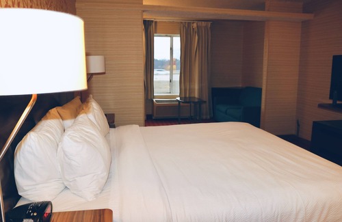 Watervliet Hotel | Peach Tree Inn and Suites