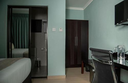 Palapye Bed & Breakfast | PeaconWood Boutique Villa