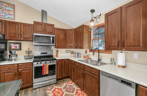 Black Hawk House | Peak to Peak - Panoramic Views and Hot Tub