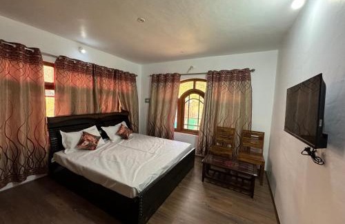 Gulmarg House | Peak View Guest House Gurez