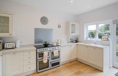 Blockley Cottage | Pearl Cottage, Cotswold Cottage sleeping 5 people in 3 bedrooms