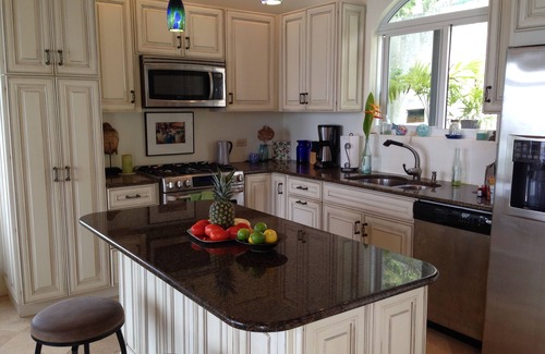 Estate Rendezvous and Ditlef House | Pearl Guest House - Waterfront Paradise!