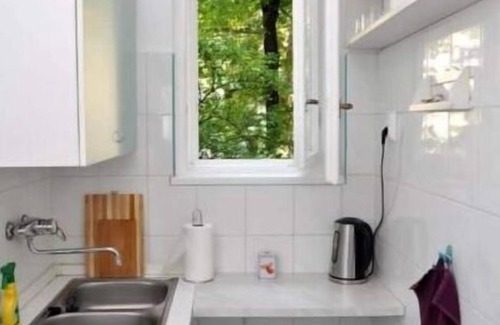 Castle Hill Apartment | Pearl Maria