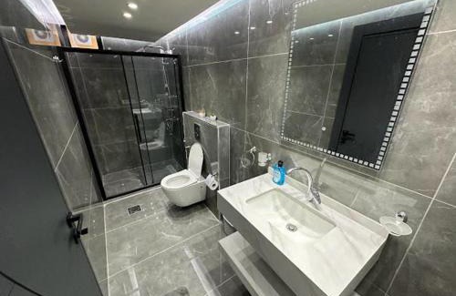 Al Kafrayn House | Pearl Villa