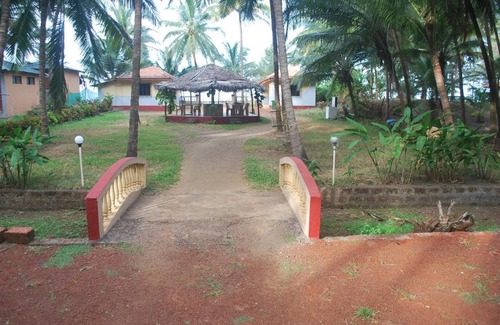 Ladghar Hotel | Pears Beach Resort