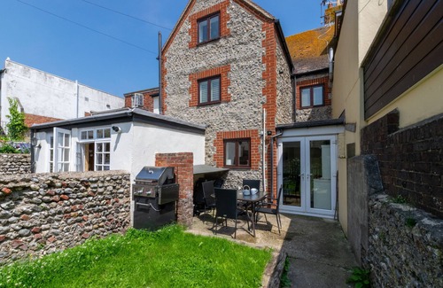 Rottingdean House | Pebble Beach Cottage