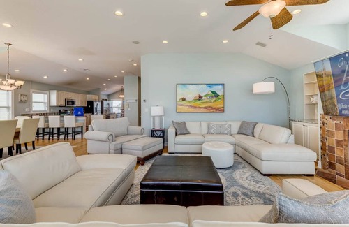 Nags Head House | Pebble Beach | Oceanfront | Dog Friendly, Private Pool, Hot Tub | Nags Head