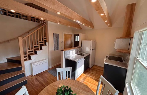 Northeast Harbor Apartment | Pebble @ Rock End, Near Acadia National Park- NE Harbor 2nd Story + Gym Access