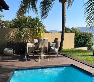 Hartbeespoort Villa | Pecanwood Dam View