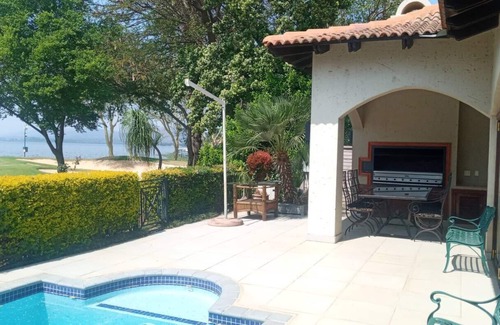 Hartbeespoort Villa | Pecanwood Villa Hartbeespoort dam