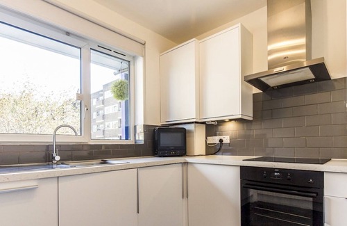 Livesey Apartment | Peckham Bright Balcony Apartment | Pass the Keys