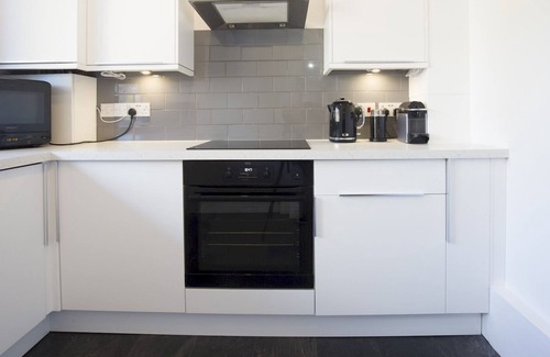 Livesey Apartment | Peckham Bright Balcony Apartment | Pass the Keys