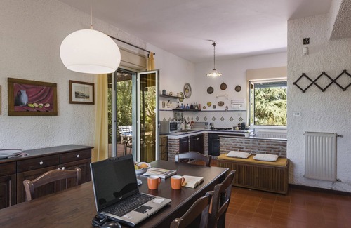 Pedara House | Pedara Escape with Garden by Wonderful Italy