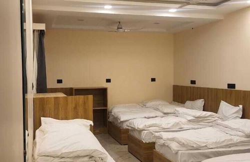 Shivanandi Hotel | Peepal Hotel And Restaurant