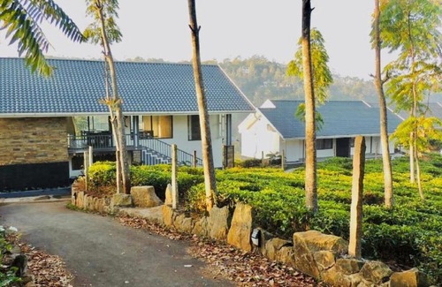 Peermade Bed & Breakfast | PEKOE Plantation Cottages by LexStays
