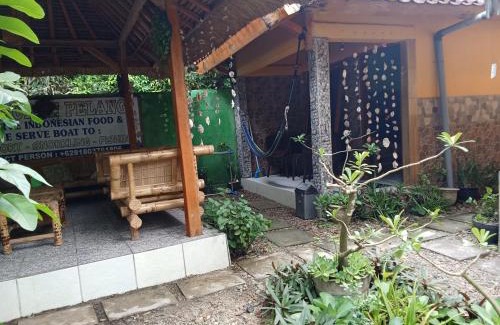 Gili Gede House | Pelangi Homestay Bungalow Gili gede