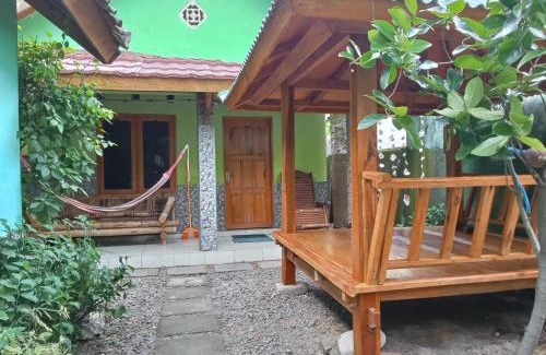 Gili Gede House | Pelangi Homestay Bungalow Gili gede