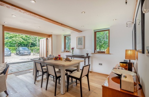 Hethel Apartment | Pelican Barn - Three Bedroom Apartment, Sleeps 6