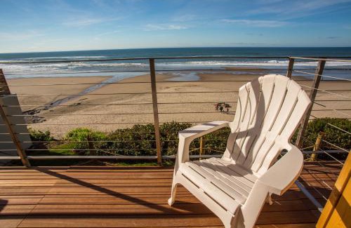 Lincoln City Hotel | Pelican Shores Inn