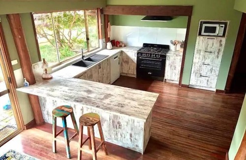Pemberton House | Pemberton Forest View Retreat
