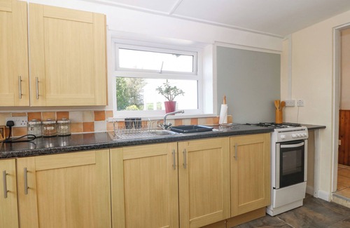 Llanddaniel Fab Cottage | PEN BONC, pet friendly, with a garden in Llanddaniel Near Gaerwen