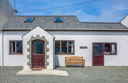 Aberdaron Cottage | PEN Y BONT, pet friendly, country holiday cottage in Aberdaron