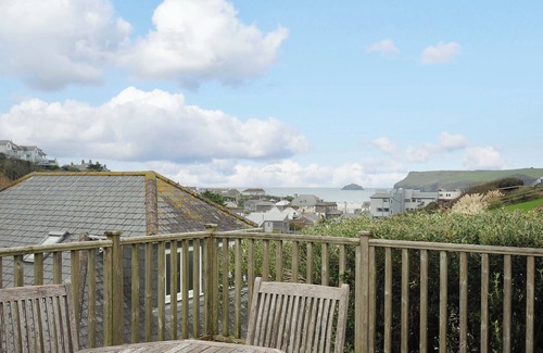 Polzeath Cottage | PENDAVELI, family friendly, country holiday cottage in Polzeath
