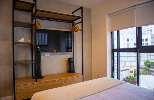 Country Club Apartment | Pendragon by Wynwood House