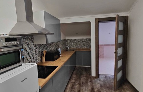 Brezova Apartment | Peng - 3rd Floor Rooftop Apartment