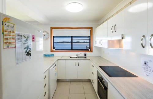 Yamba House | Peninsula Court 5 - LJHooker Yamba
