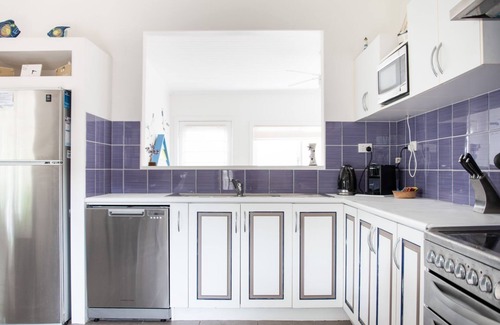 Tootgarook House | Peninsula Holiday Cottage 10 minutes walk to the beach